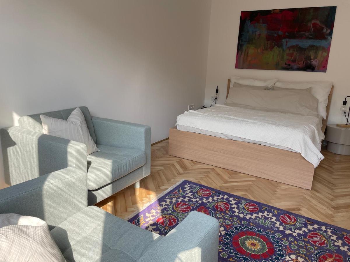 Studio 5 Budapest Ngoại thất bức ảnh